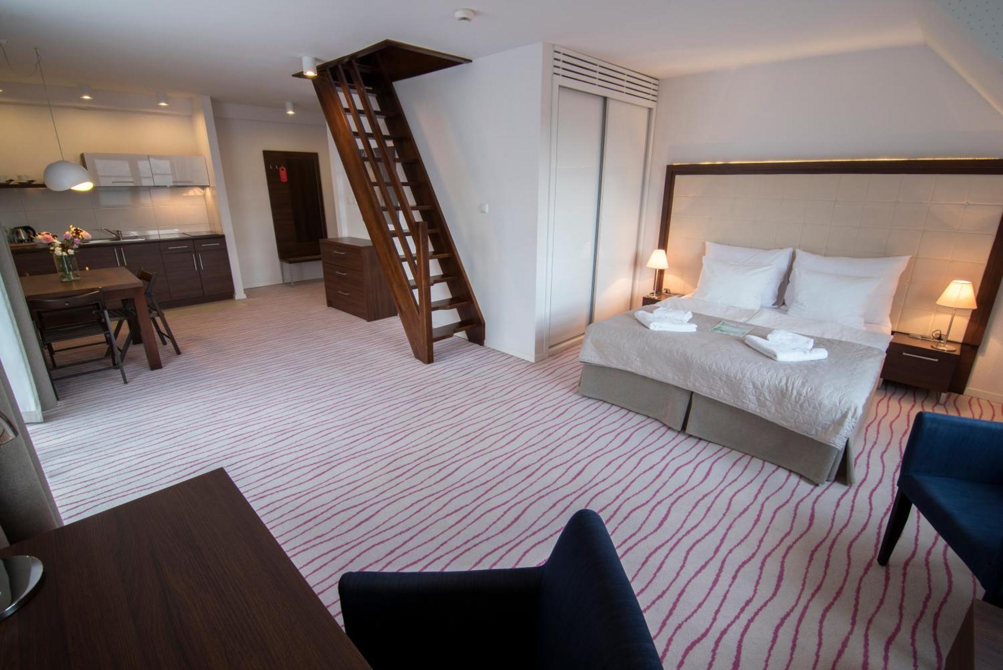 Aparthotel Flinski Sport & Spa Świeradów-Zdrój Kamer foto